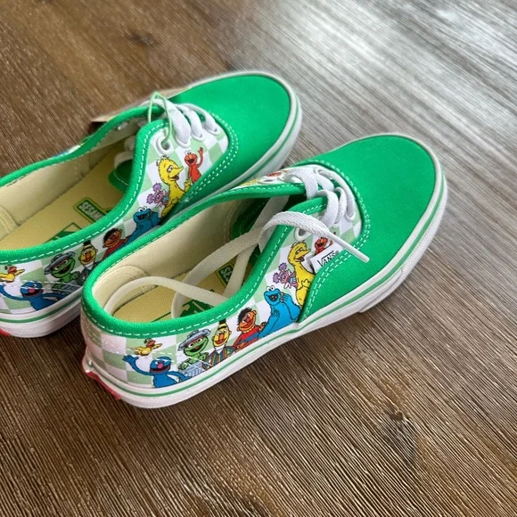 NWT Vans Sesame Street Kids Sneakers Shoes size 1.5 - Picture 4 of 8